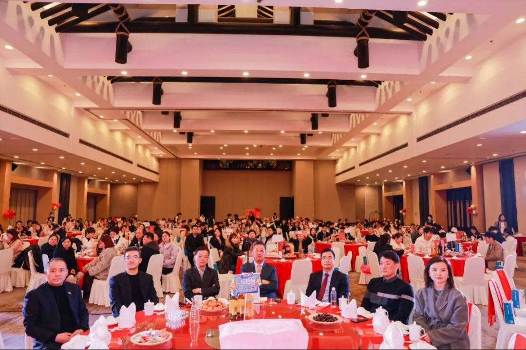 “扬康复之帆，为生命护航”浙江大学康复医院运营一周年庆典暨2023年度总结表彰大会圆满落幕